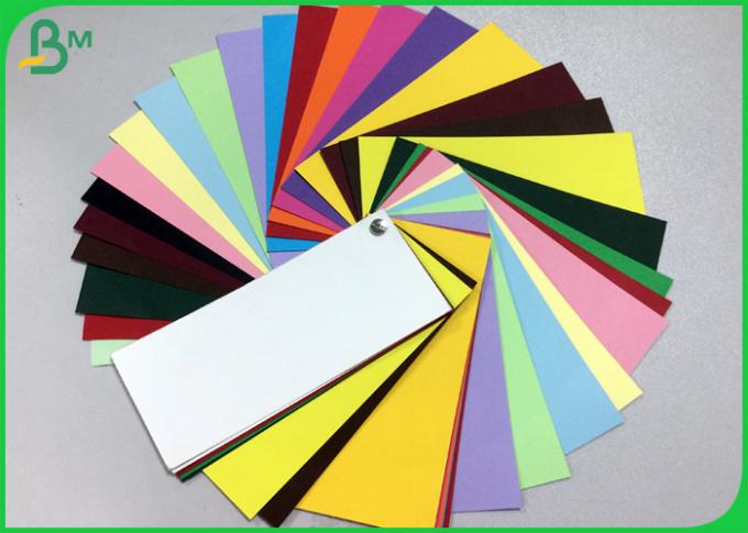 220gsmバージンのパルプ オフセット印刷のためのさまざまな色のOrigamiのペーパー