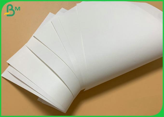 700 x 1000mmの滑らかさのギフトWrapingのための白いクラフト紙180g 250g