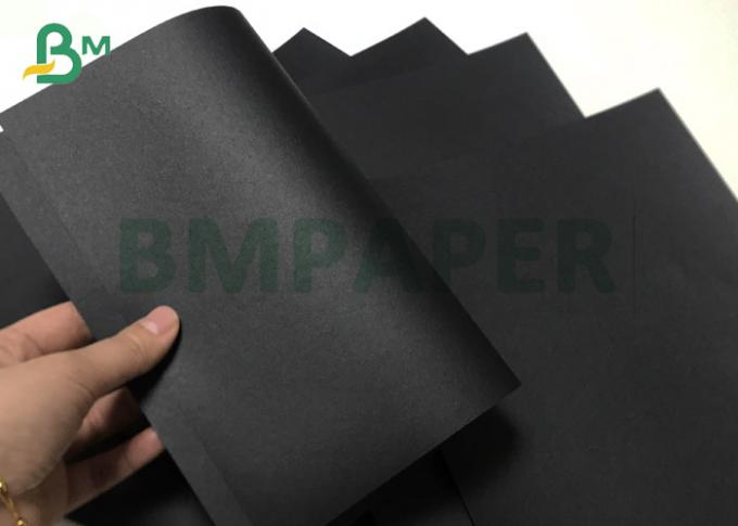 包装紙のための157gsm 200gsmの真黒クラフトのカード・ストック板