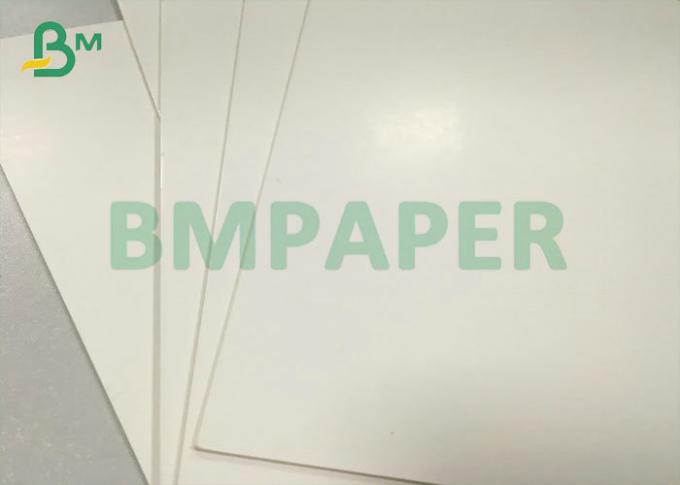 2mm表示板を広告するための1220 x 2100mmの白い上塗を施してある光沢のあるアイボリー紙