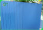 シートのサイズ720×1020mm青い耐久力のあるラッカーを塗られたFinshの光沢のあるボール紙