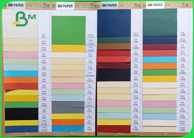 70gsm - 250gsmは印刷のための表面の緑/青/赤オフセット ペーパーを滑らかにします