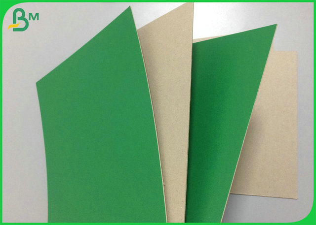 光沢のある1つの側面の積層物が付いている1.4mm 1.6mmの厚さの緑のラッカーを塗られたカートン