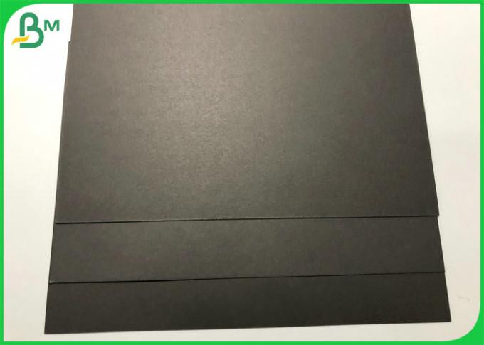 70 x 100cmヘビー級250g 350gの黒は表紙のためにカード・ストック着色した