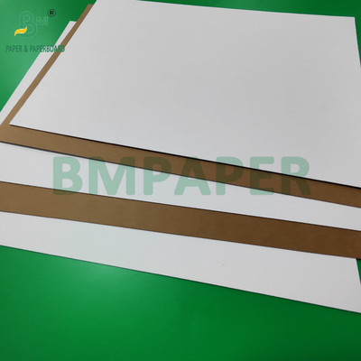 0.7mm 590gm 電子製品用のホワイトフェイスクラフトボード 79 x 109cm